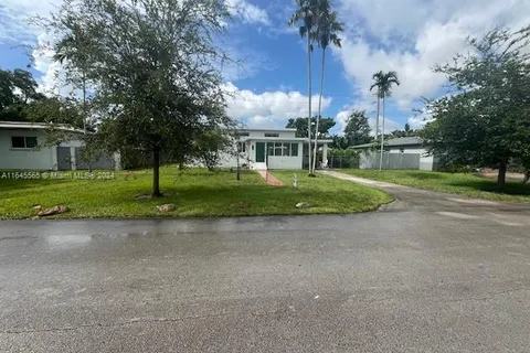 610 Quail Ave, Miami Springs FL 33166