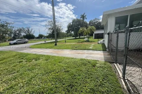 610 Quail Ave, Miami Springs FL 33166