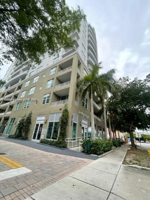 3180 SW 22nd Ter # 302, Miami FL 33145