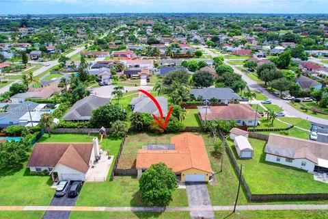 3542 Collin Dr, West Palm Beach FL 33406