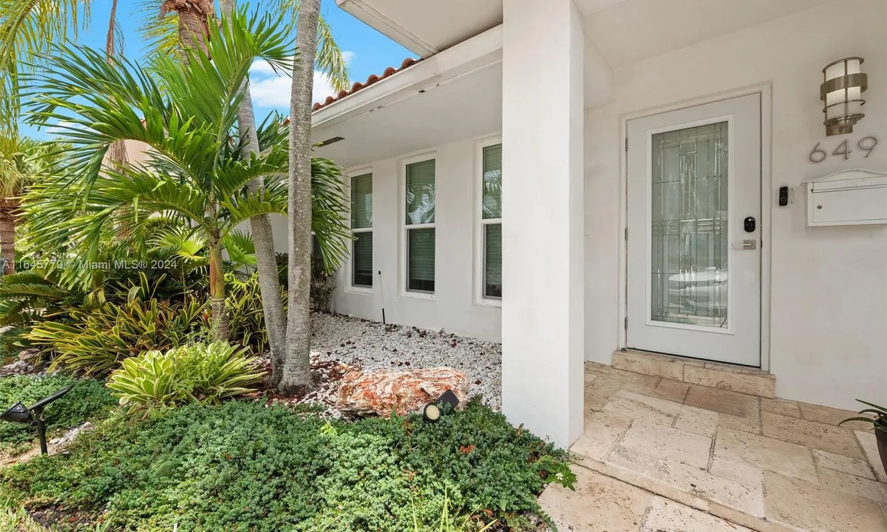 649 Layne Blvd # 0, Hallandale Beach FL 33009
