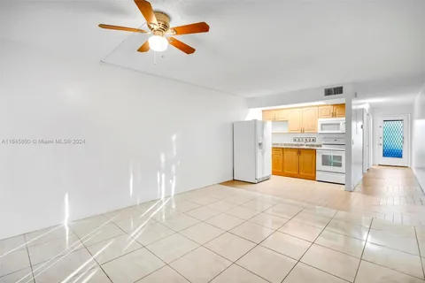 1400 SW 124th Ter # 106Q, Pembroke Pines FL 33027