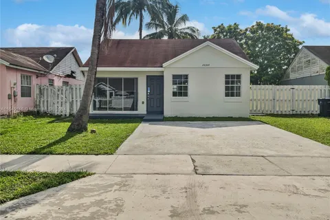 20309 NW 36th Ct, Miami Gardens FL 33056