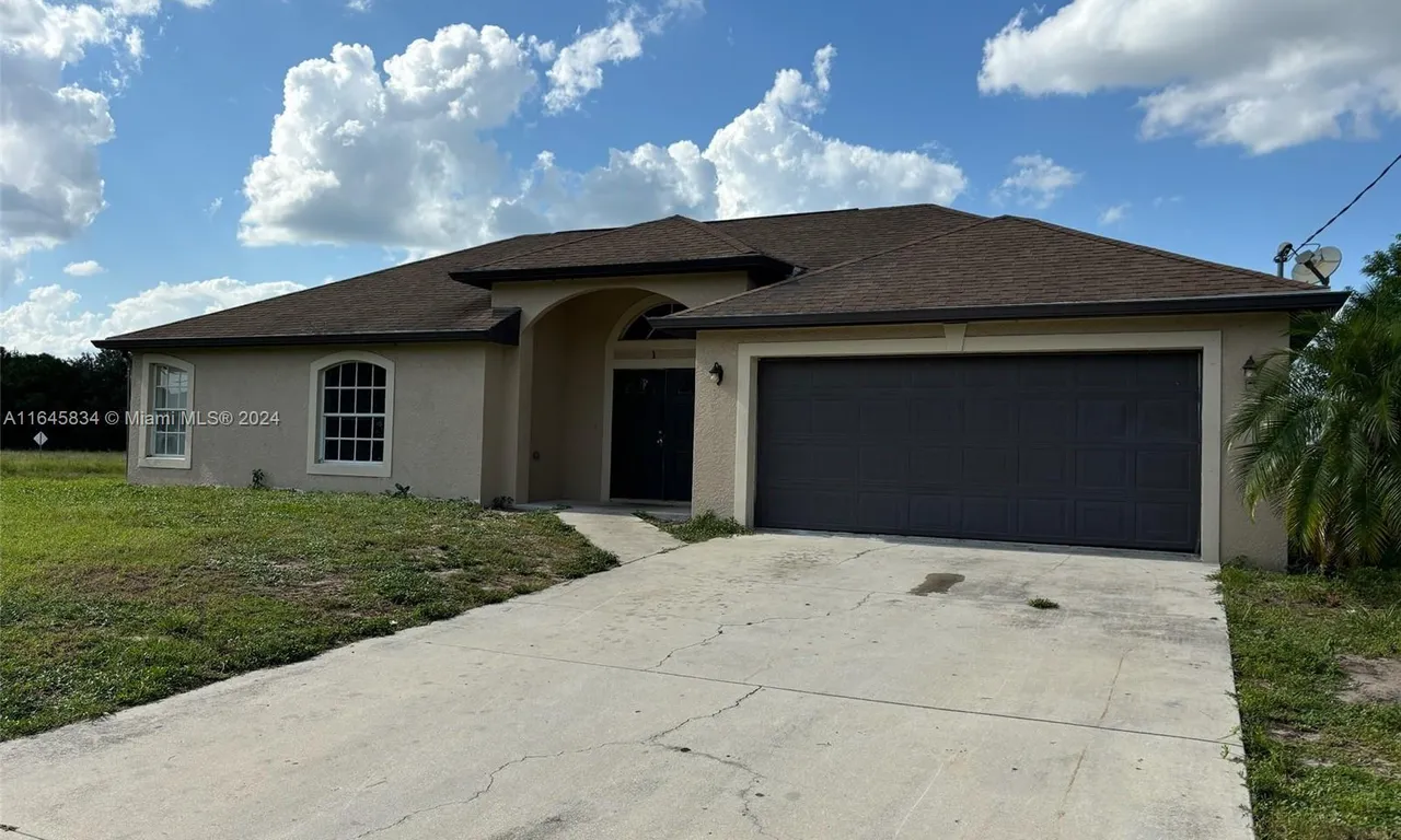 4216 SW 33, Lehigh Acres FL 33976