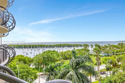 2843 S Bayshore Dr # 8B, Coconut Grove FL 33133