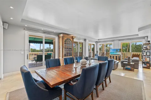 13647 Deering Bay Dr # 112, Coral Gables FL 33158