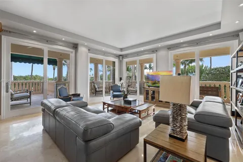 13647 Deering Bay Dr # 112, Coral Gables FL 33158