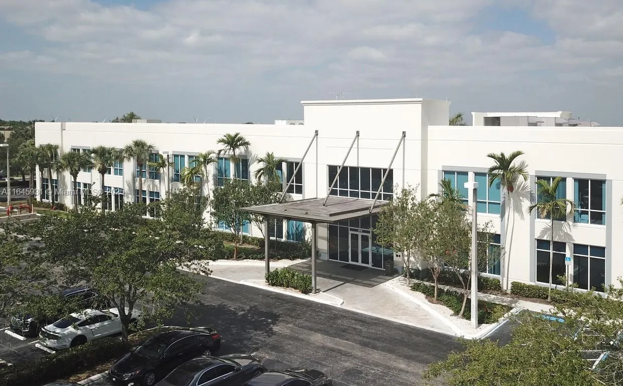 2010 NW 150th Ave # 206, Pembroke Pines FL 33028