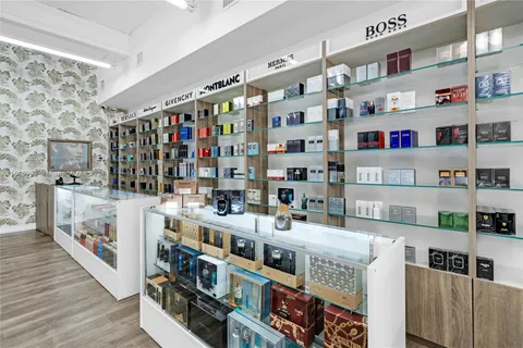 Perfume Store For Sale in Miami, Miami FL 33142