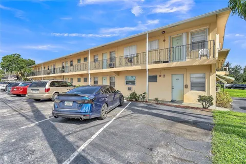 7401 N Pines Blvd # 101, Pembroke Pines FL 33024