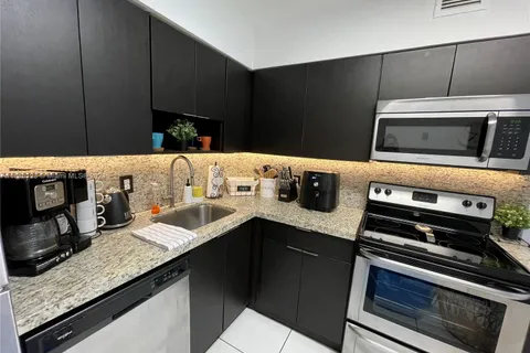 5151 Collins Ave # 629, Miami Beach FL 33140