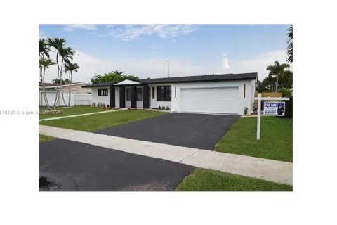 5260 SW 4th Ct, Plantation FL 33317