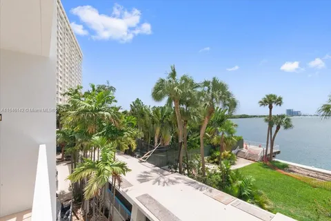 500 Bayview Dr # 228, Sunny Isles Beach FL 33160