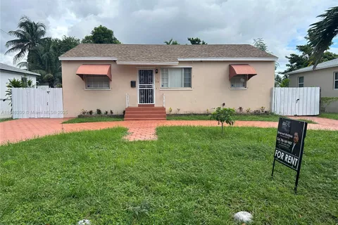 315 NW 102nd St, Miami FL 33150