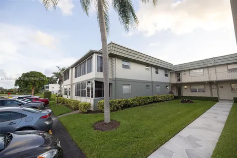 549 Monaco L # 549, Delray Beach FL 33446