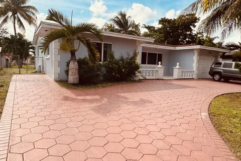 1400 N 74th Ter, Hollywood FL 33024