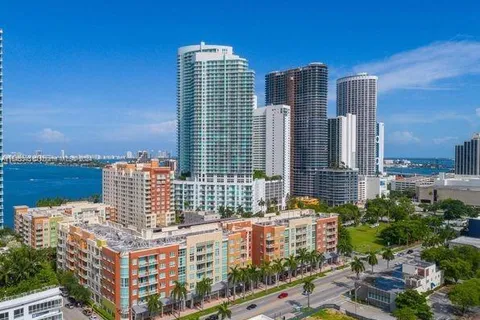 2001 BISCAYNE BLVD # 3513, Miami FL 33137