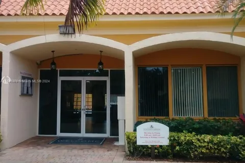 17901 NW 68th Ave # T203, Hialeah FL 33015