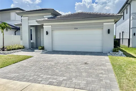 17324 SW 41st St, Miramar FL 33029