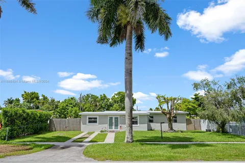 11021 SW 47th Ter, Miami FL 33165