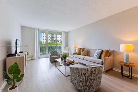 19380 Collins Ave # 317, Sunny Isles Beach FL 33160