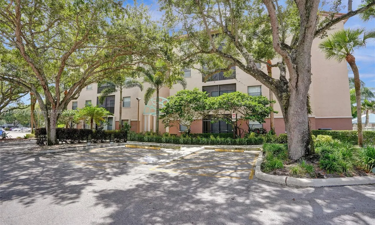 4300 NW 30th St # 341, Coconut Creek FL 33066