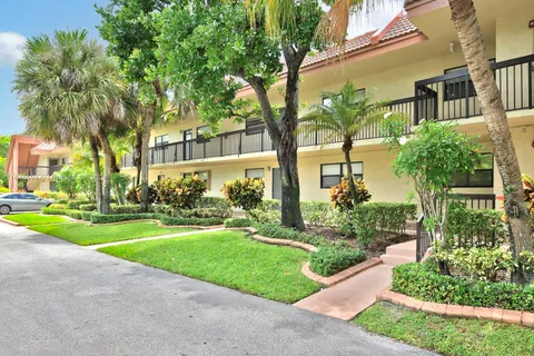 1711 Hammock Blvd # 106, Coconut Creek FL 33063