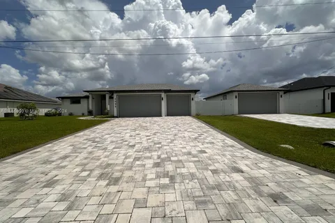 3005 SW 16th PL, Cape Coral FL 33914