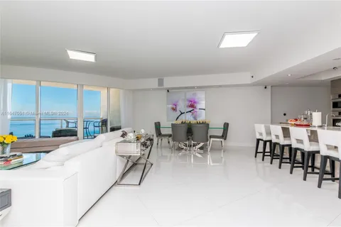 17201 Collins Ave # 1807, Sunny Isles Beach FL 33160