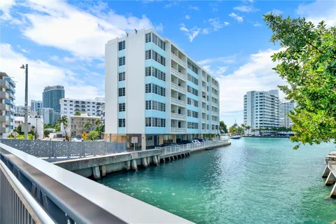 1670 Lincoln Ct # 7B, Miami Beach FL 33139