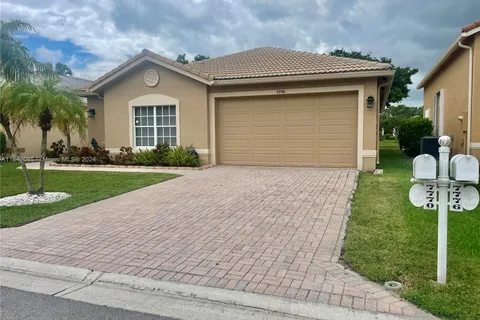 7770 Colony Lake Dr, Boynton Beach FL 33436