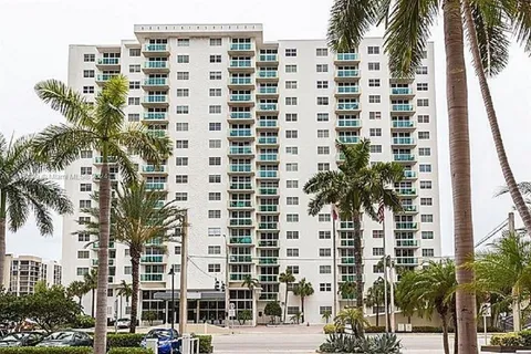 3000 S Ocean Dr # 1200, Hollywood FL 33019