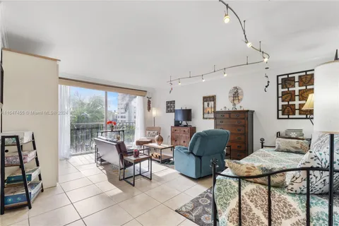 800 West Ave # 532, Miami Beach FL 33139