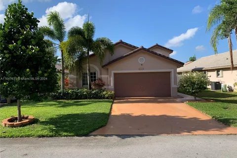 17655 SW 6th St, Pembroke Pines FL 33029