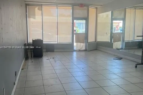 13146 W Dixie Hwy, North Miami FL 33161