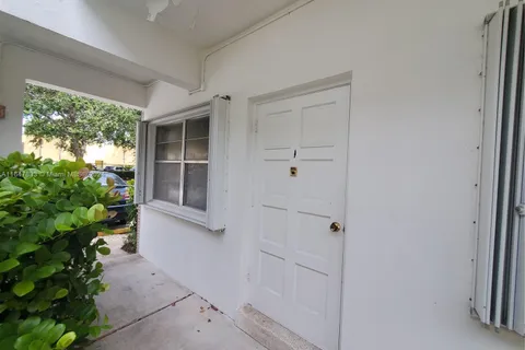 1710 Madison St # 1, Hollywood FL 33020