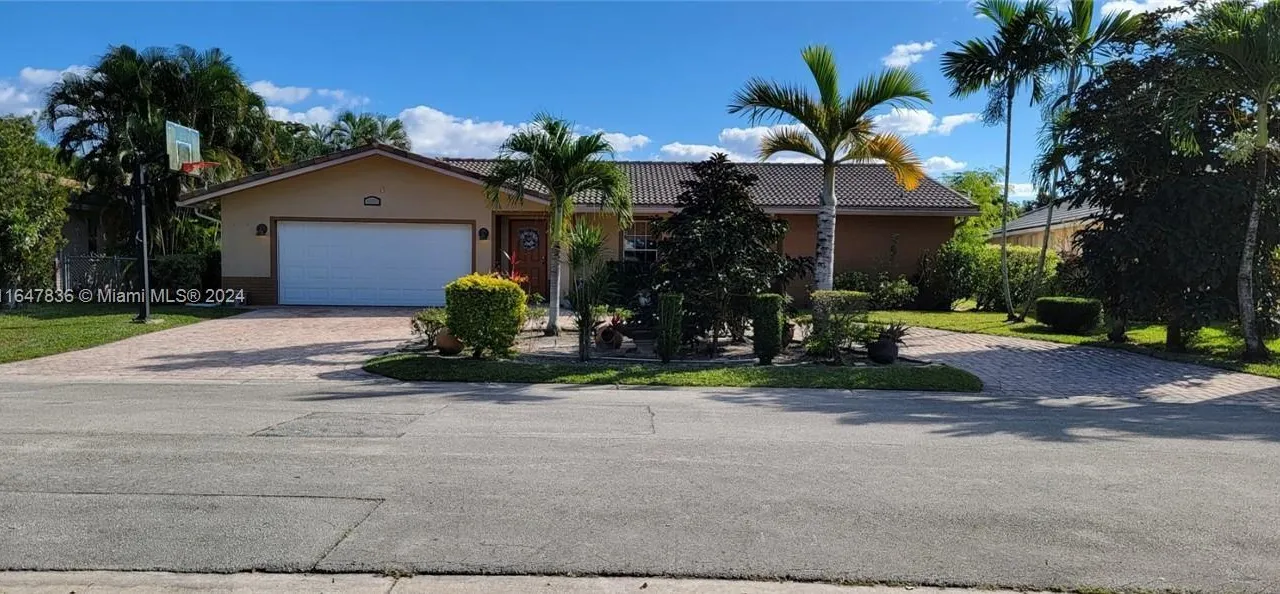 1971 NW 83rd Dr, Coral Springs FL 33071