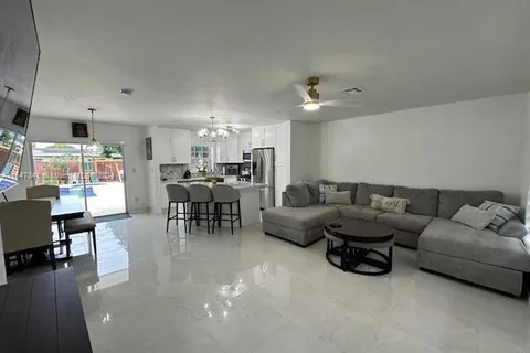 16230 SW 102nd Ave, Miami FL 33157