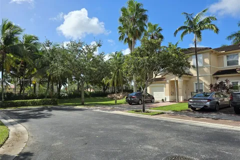 2400 NE 41st Pl, Homestead FL 33033