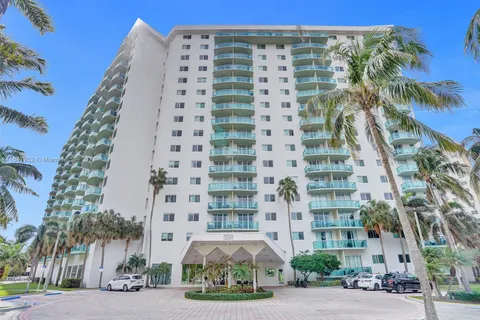 19380 Collins Ave # 214, Sunny Isles Beach FL 33160