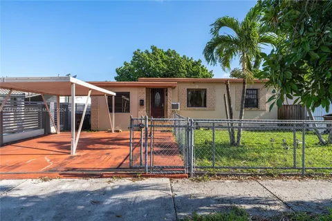 739 W 30th St, Hialeah FL 33012