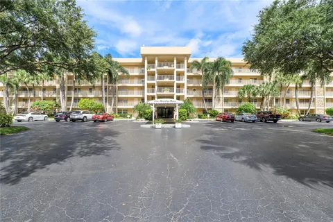 804 Cypress Grove Ln # 308, Pompano Beach FL 33069