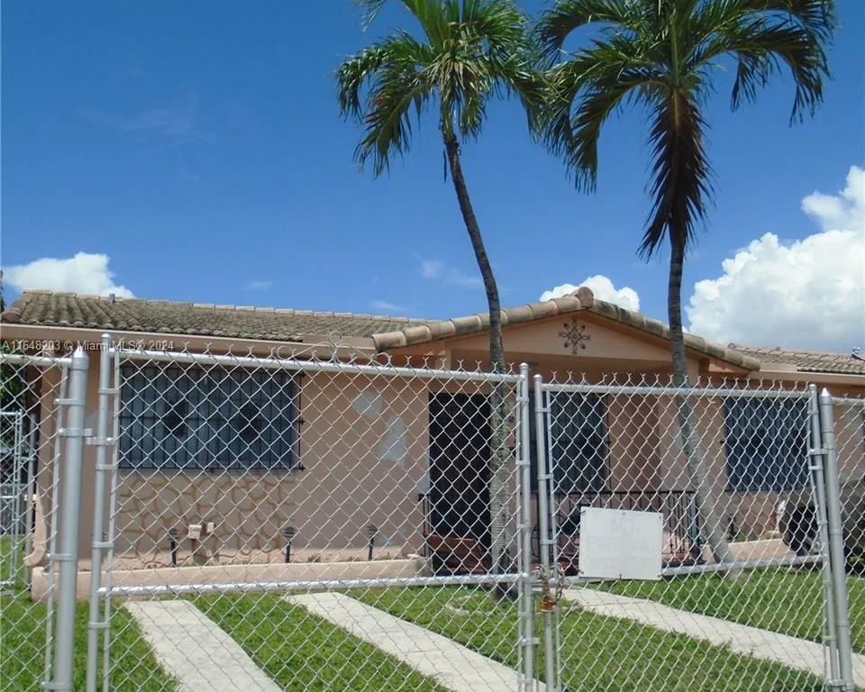 158 NW 18th Ct, Miami FL 33125