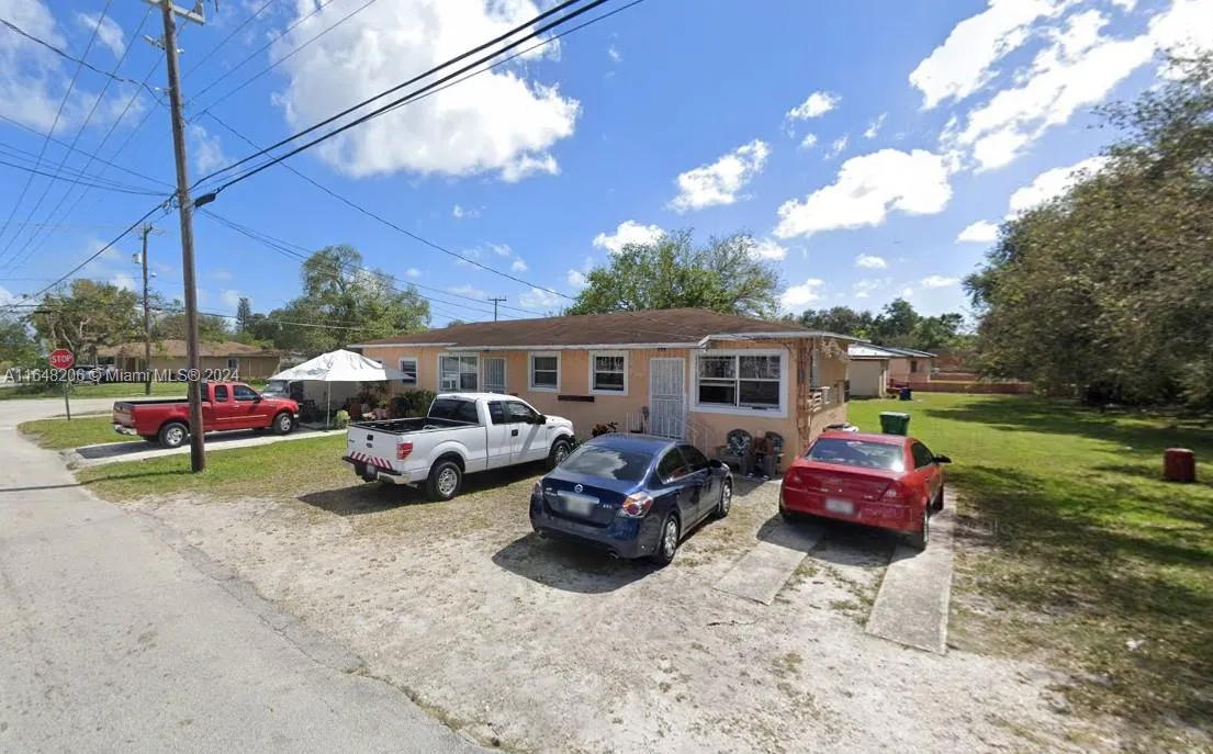 2400 NW 61st St, Miami FL 33142