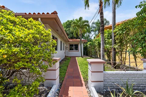 1526 Bird Rd, Coral Gables FL 33146