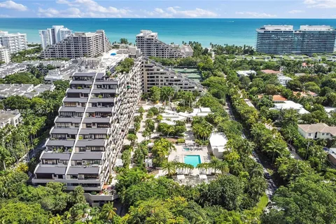 151 Crandon Blvd # 822, Key Biscayne FL 33149