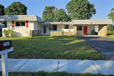 2737 NW 24th Ave, Oakland Park FL 33311