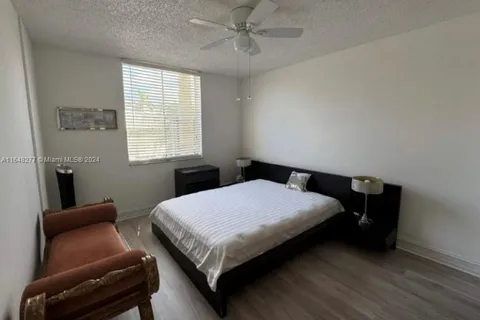 1350 SE 3rd Ave # 307, Dania Beach FL 33004