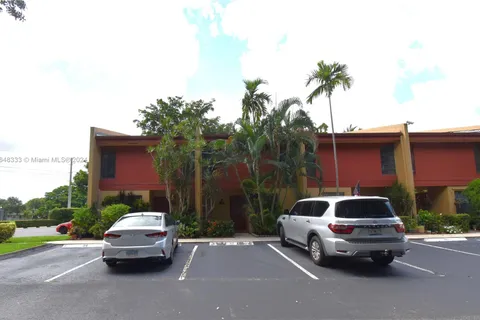 9704 NW 15th St # 313, Pembroke Pines FL 33024