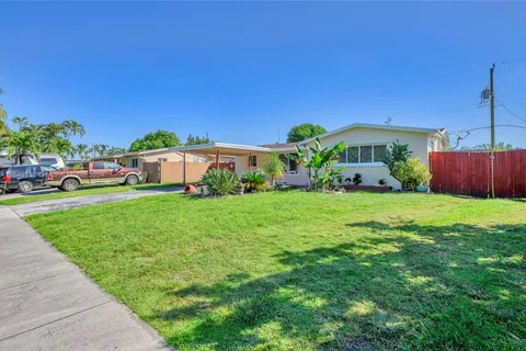 201 SW 63rd Ter, Pembroke Pines FL 33024